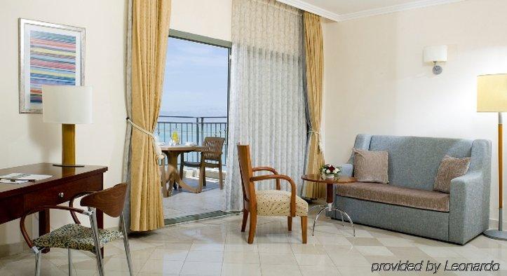 Royal Dead Sea - Hotel & Spa เอนโบเกก ห้อง รูปภาพ